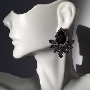 Black leaf earrings